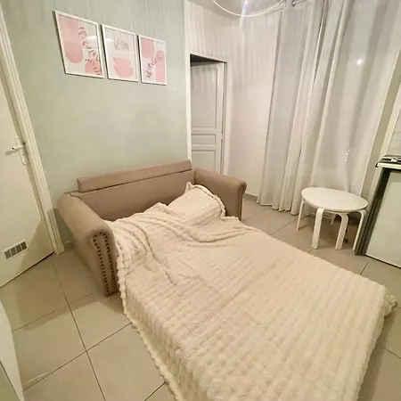 Jin's Cosy At 10eme * Париж