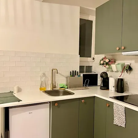 Jin's Cosy At 10eme Париж