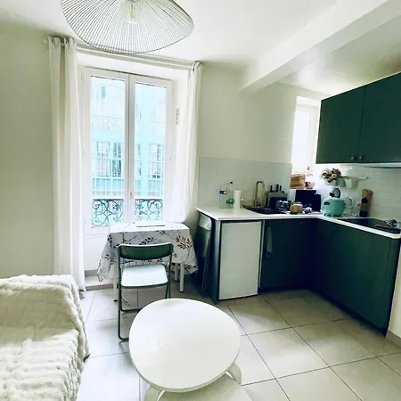 Jin's Cosy At 10eme Проживание в семье