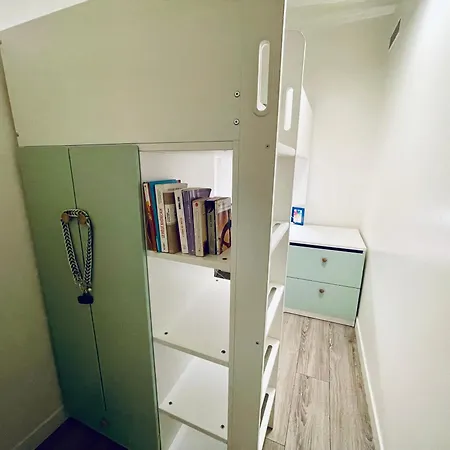 Проживание в семье Jin's Cosy At 10eme