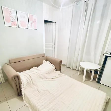 Jin's Cosy At 10eme Проживание в семье *